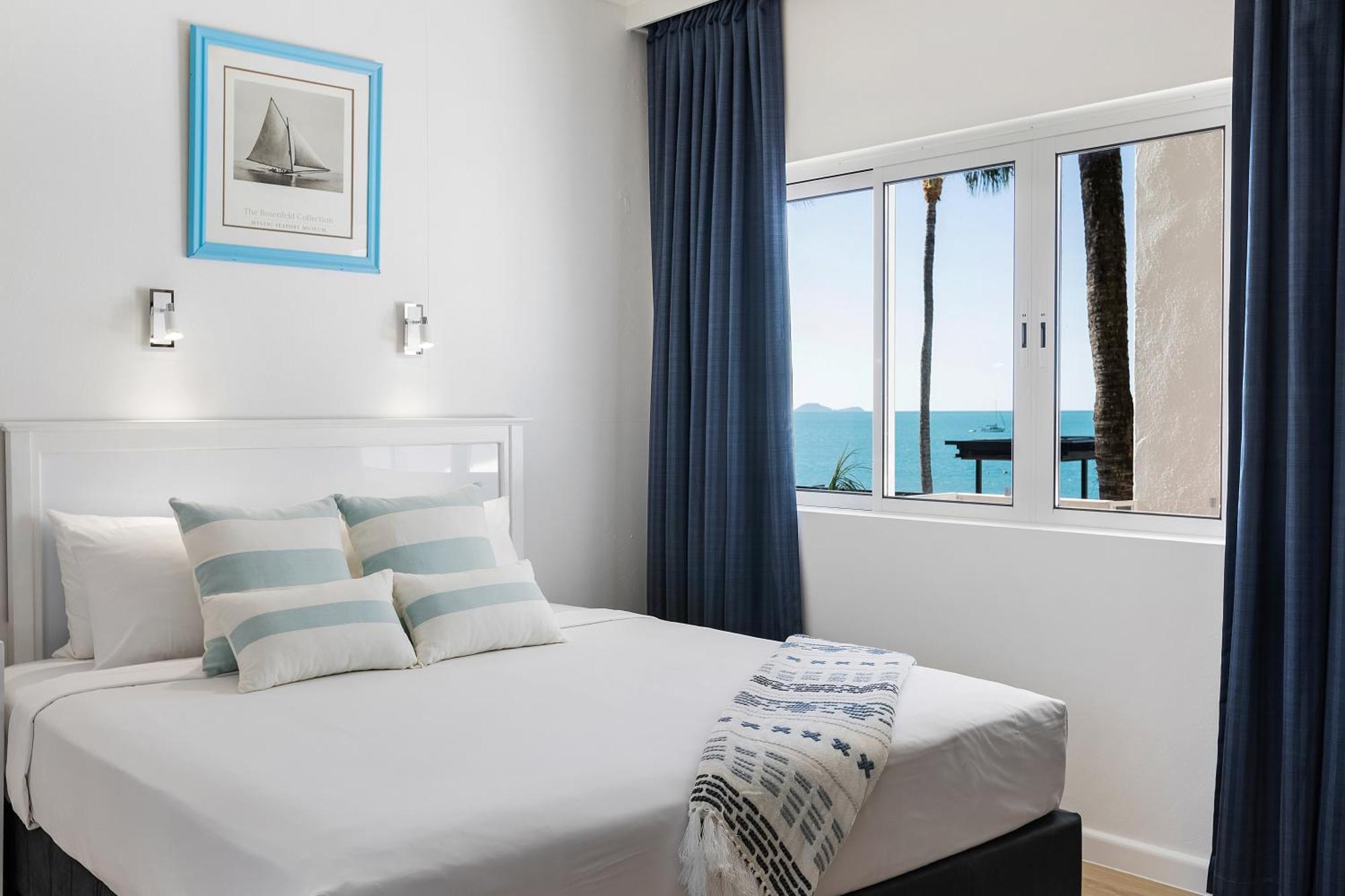 Ocean Twin Suite